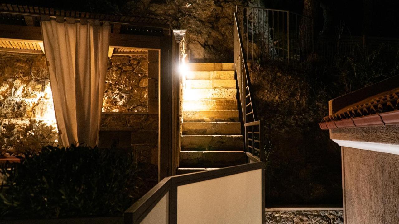 הוילה סוג'יה Arhondiko Luxury House מראה חיצוני תמונה
